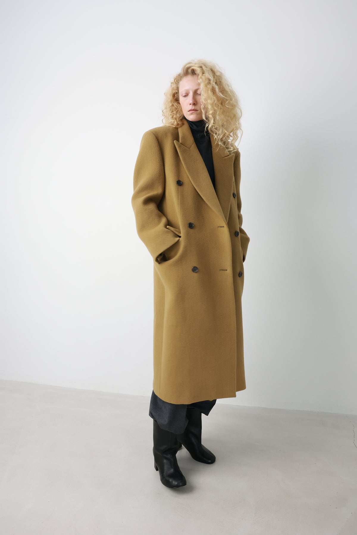Double Tailored Long Coat Camel