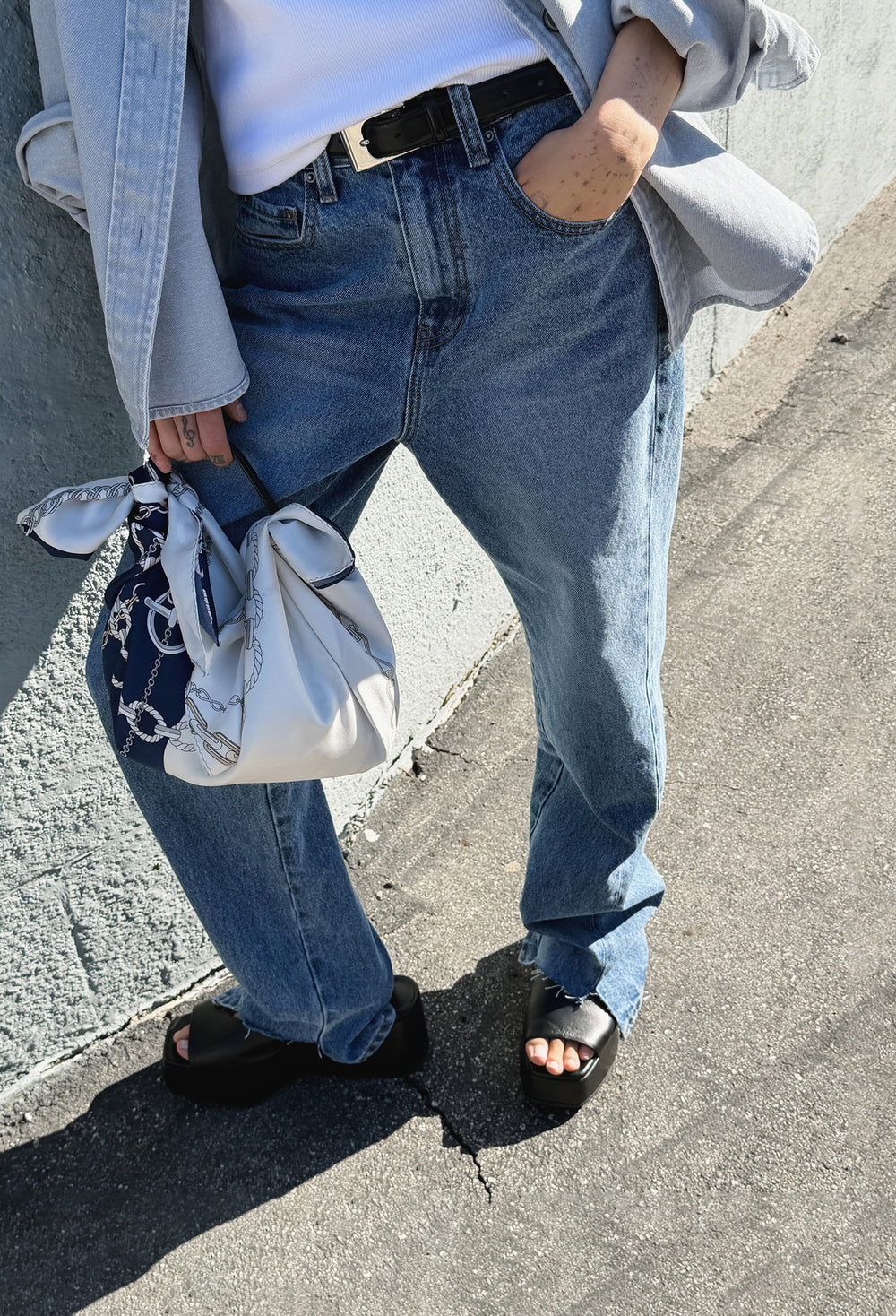 810 Cut Denim Blue
