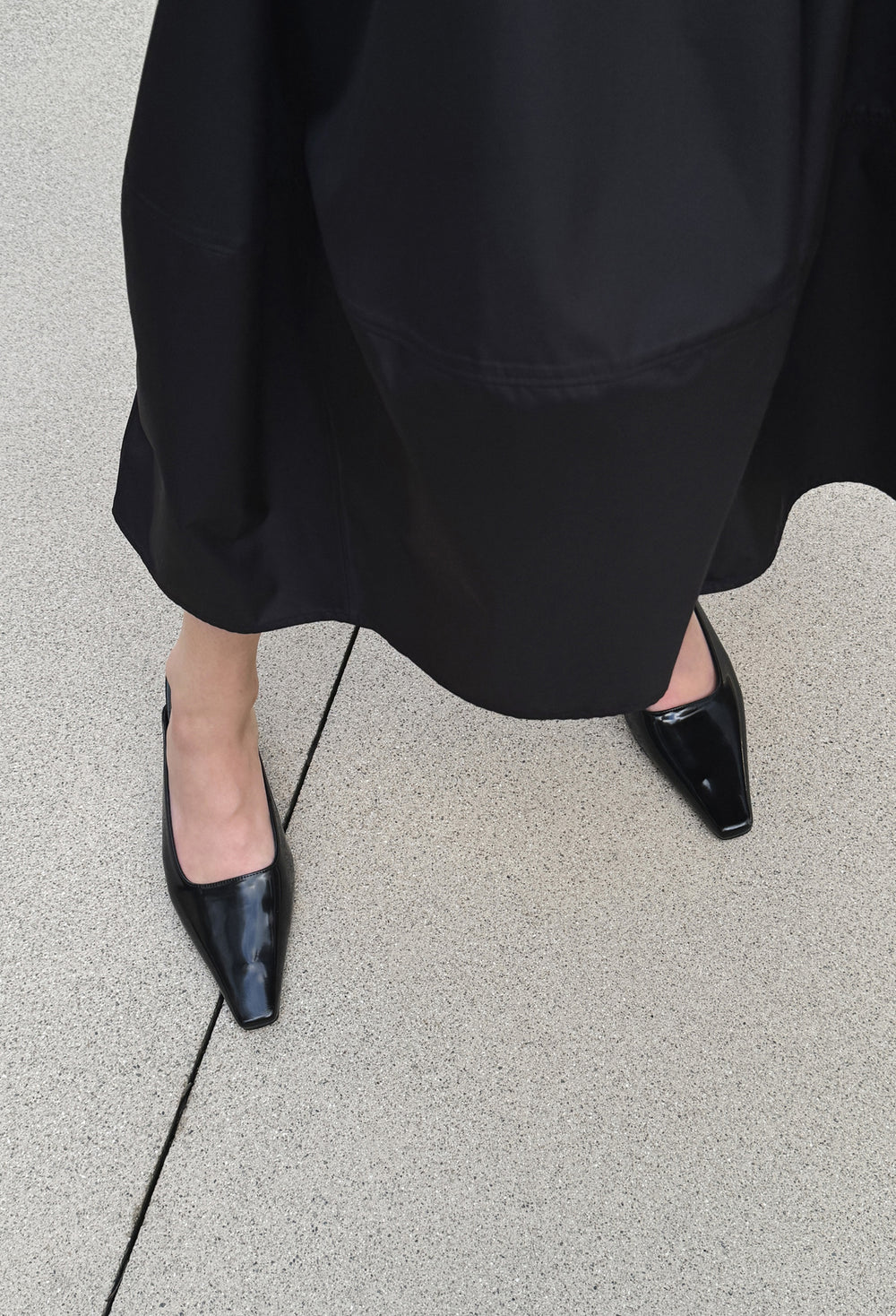 Sleeve Open Mule Black