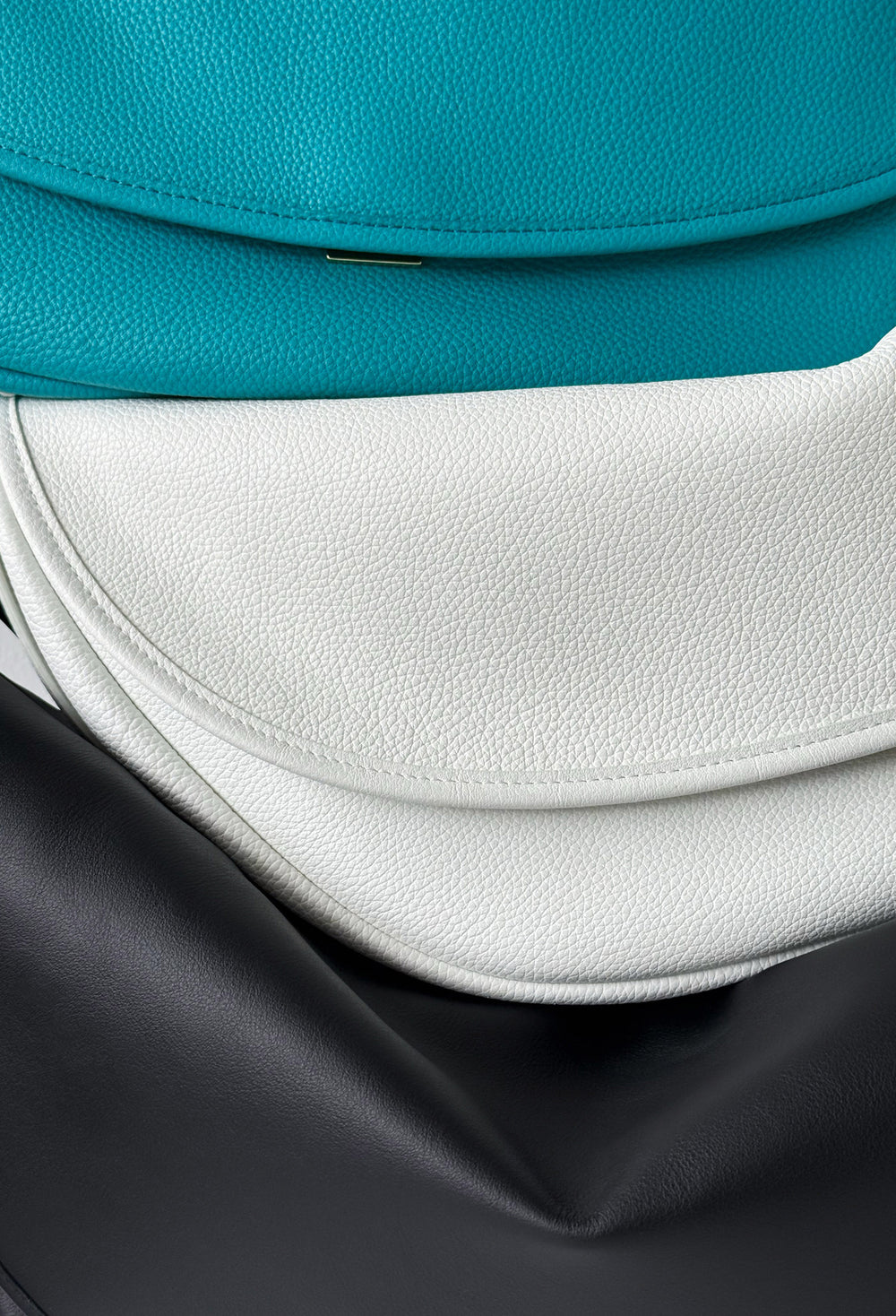 Crescent Bag Medium Togobeeige