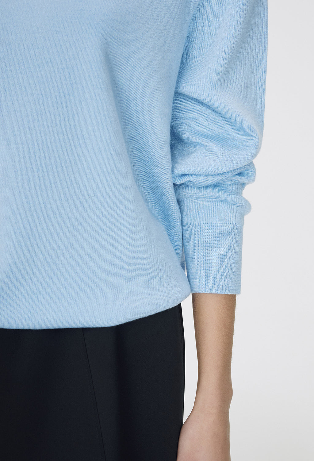 Spring Wool V-Neck Pullover Light Blue