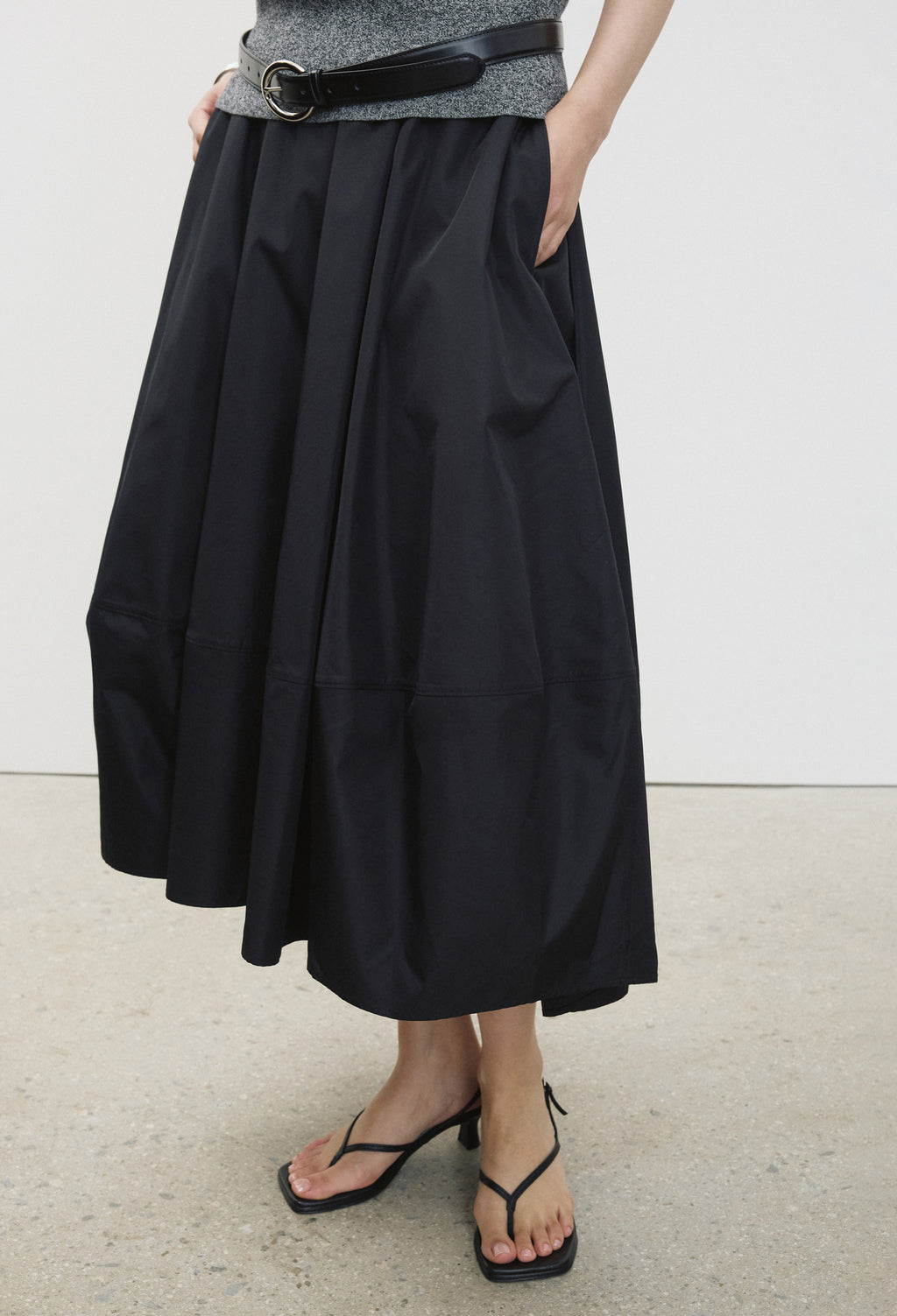 Balloon Full Skirt Black
