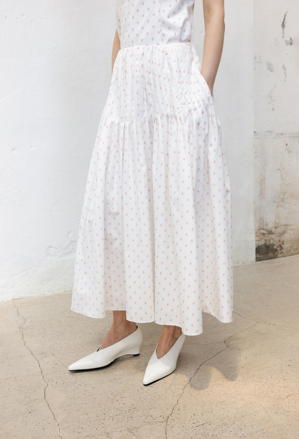 Pintuck full skirt white