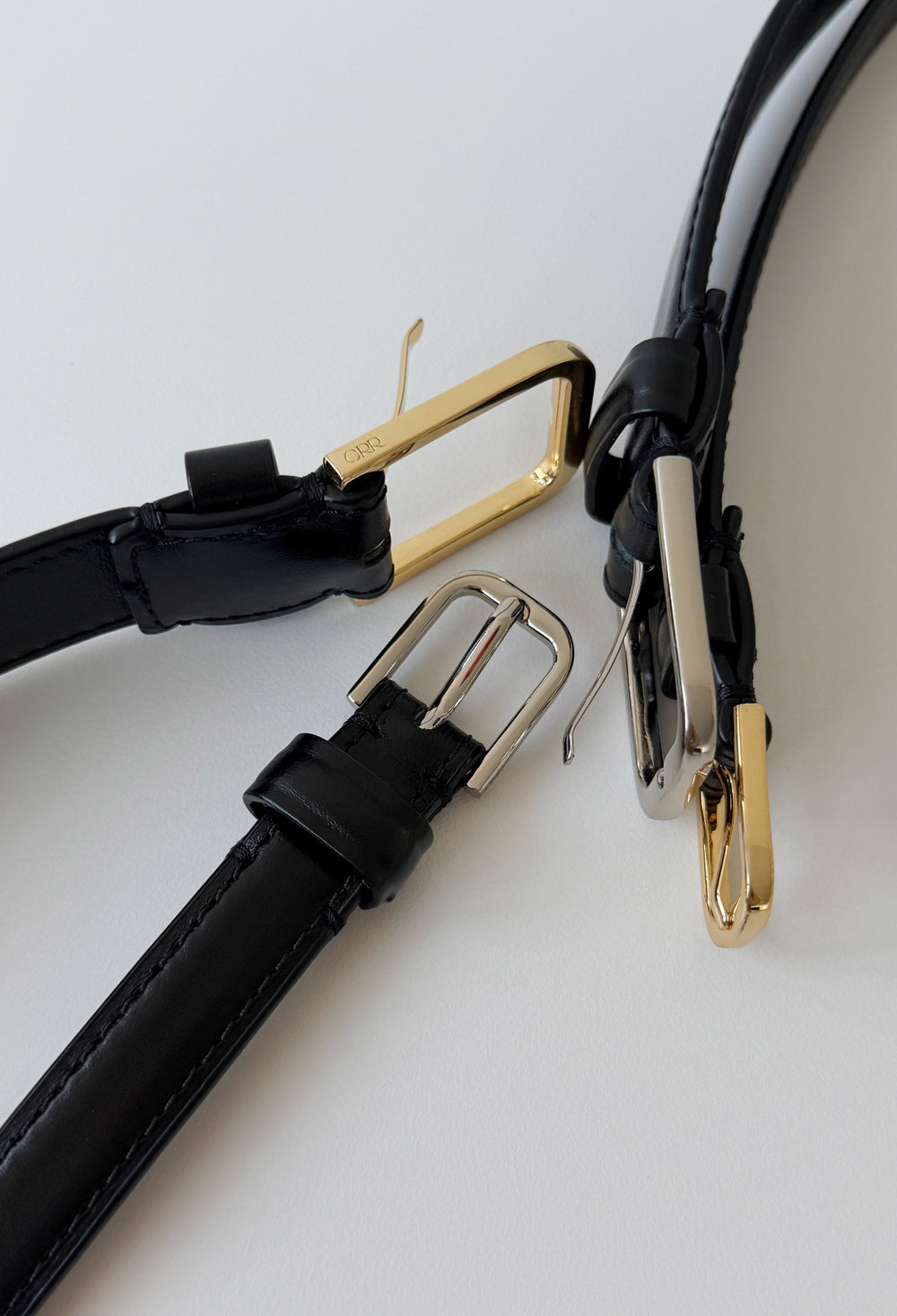 Sleek Buckle Belt Black Silver