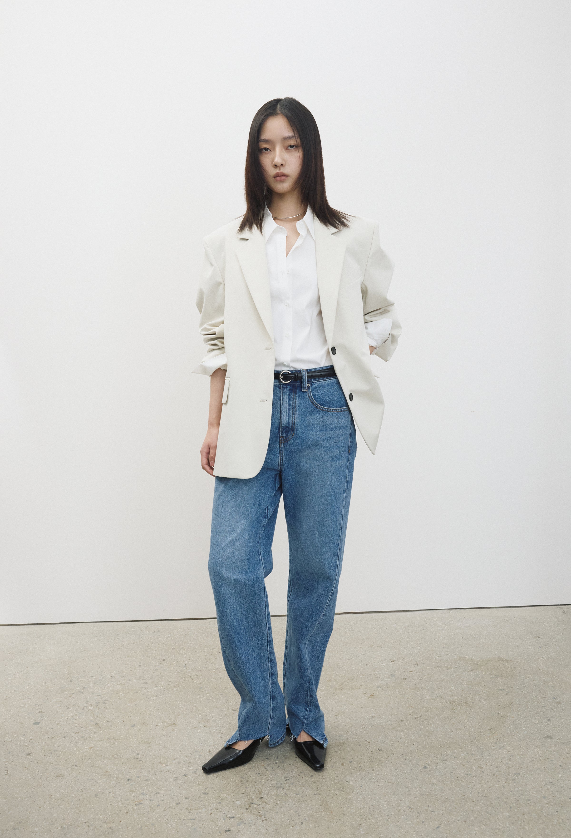 미디움핏 베이직 셔츠 화이트