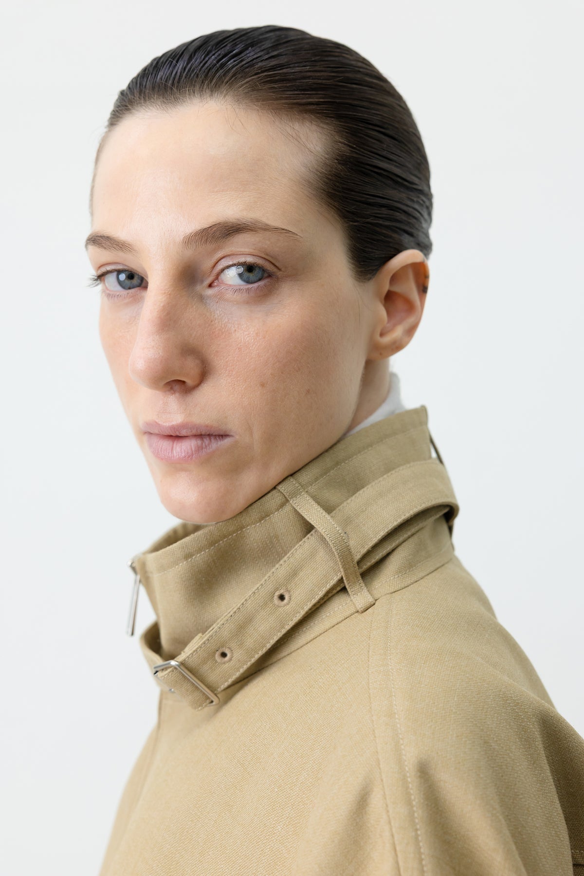 High-Neck Blouson Jumper Beige