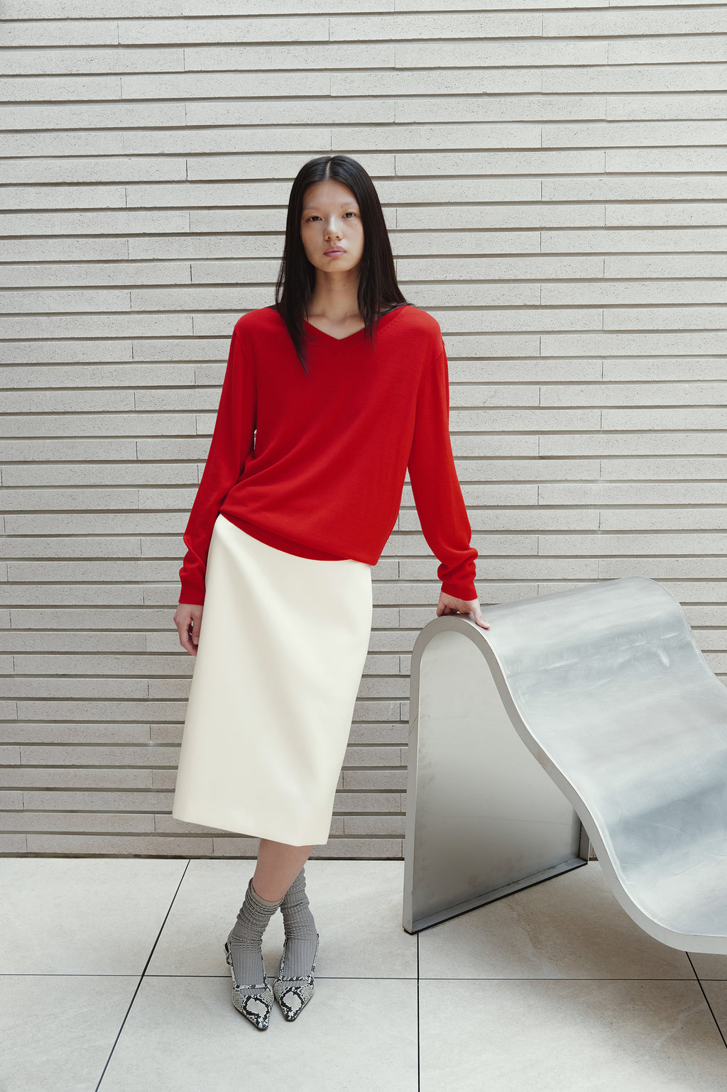 Washable 100% Wool V-neck Pullover Red