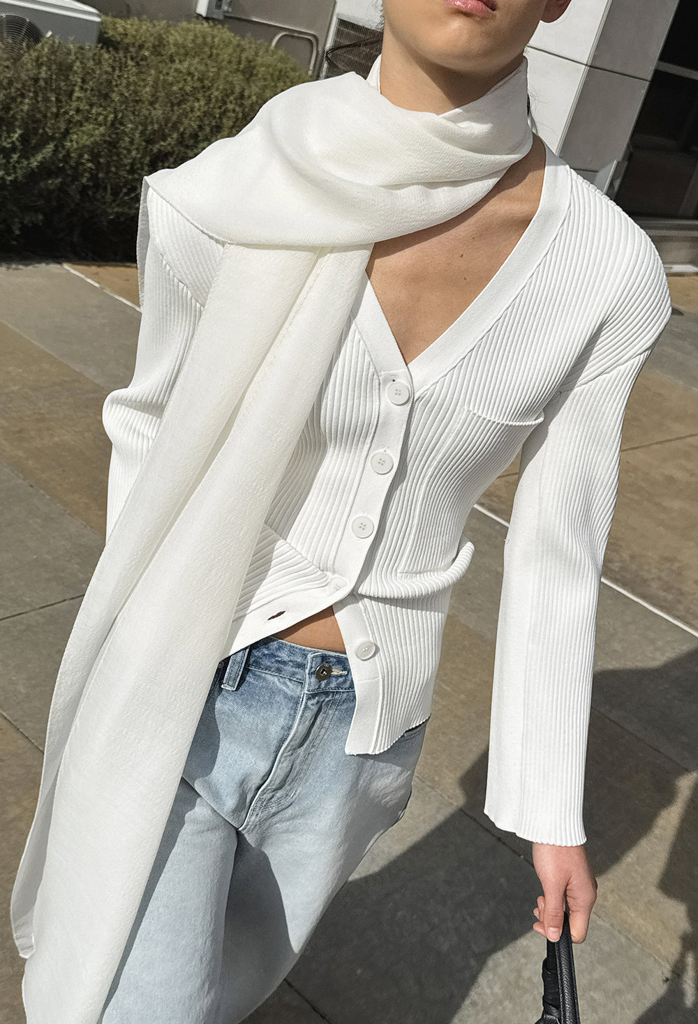Hourglass V-neck Cardigan Ivory