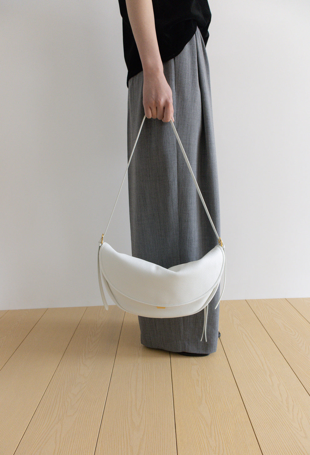 Crescent Bag Medium Togobeeige