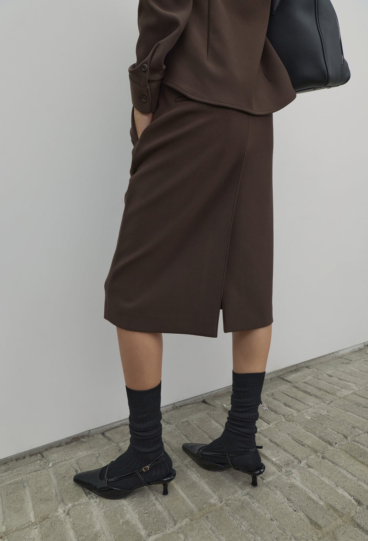 High-density Slim-Fit Skirt Brown