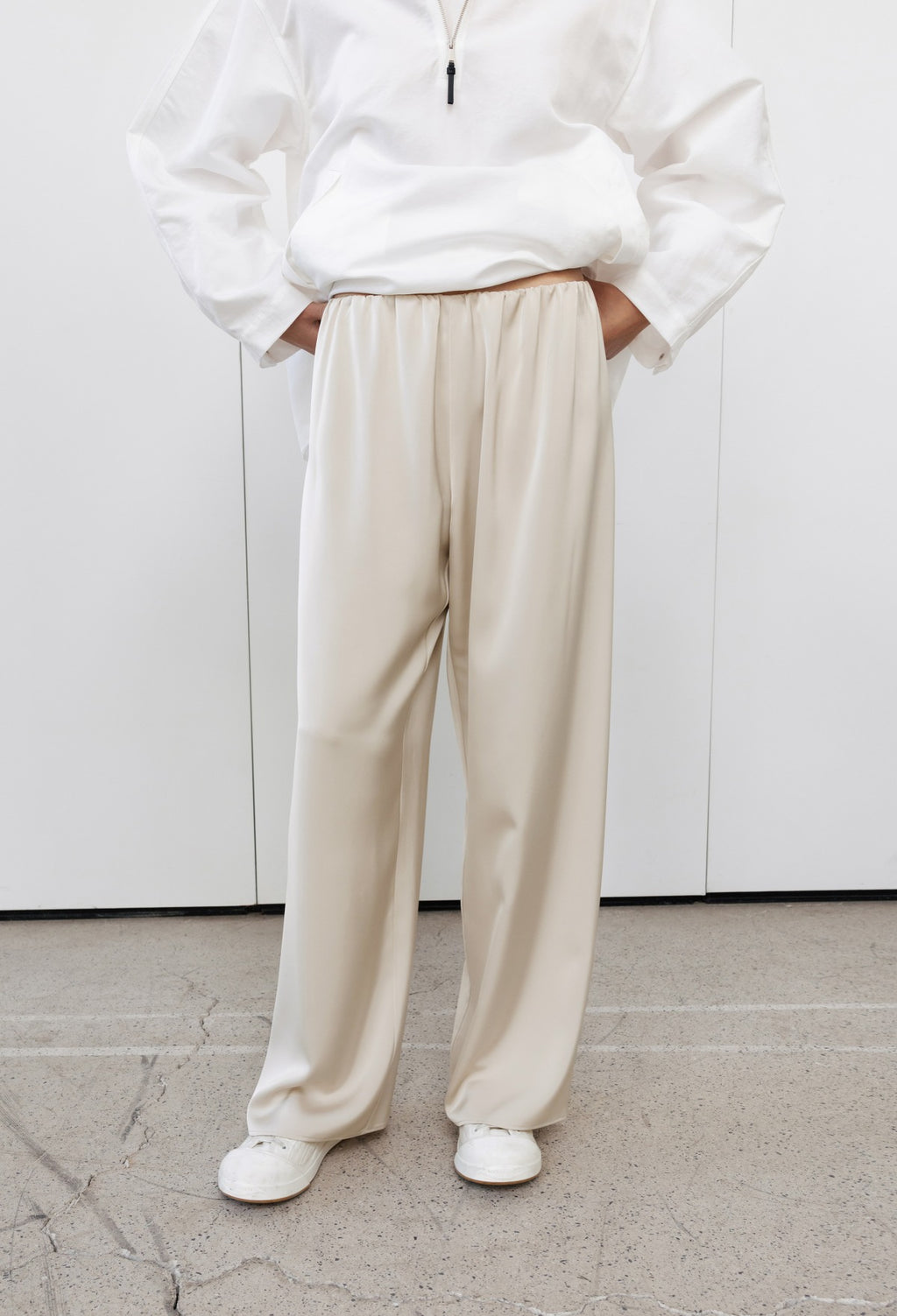 Satin shirred pants beige