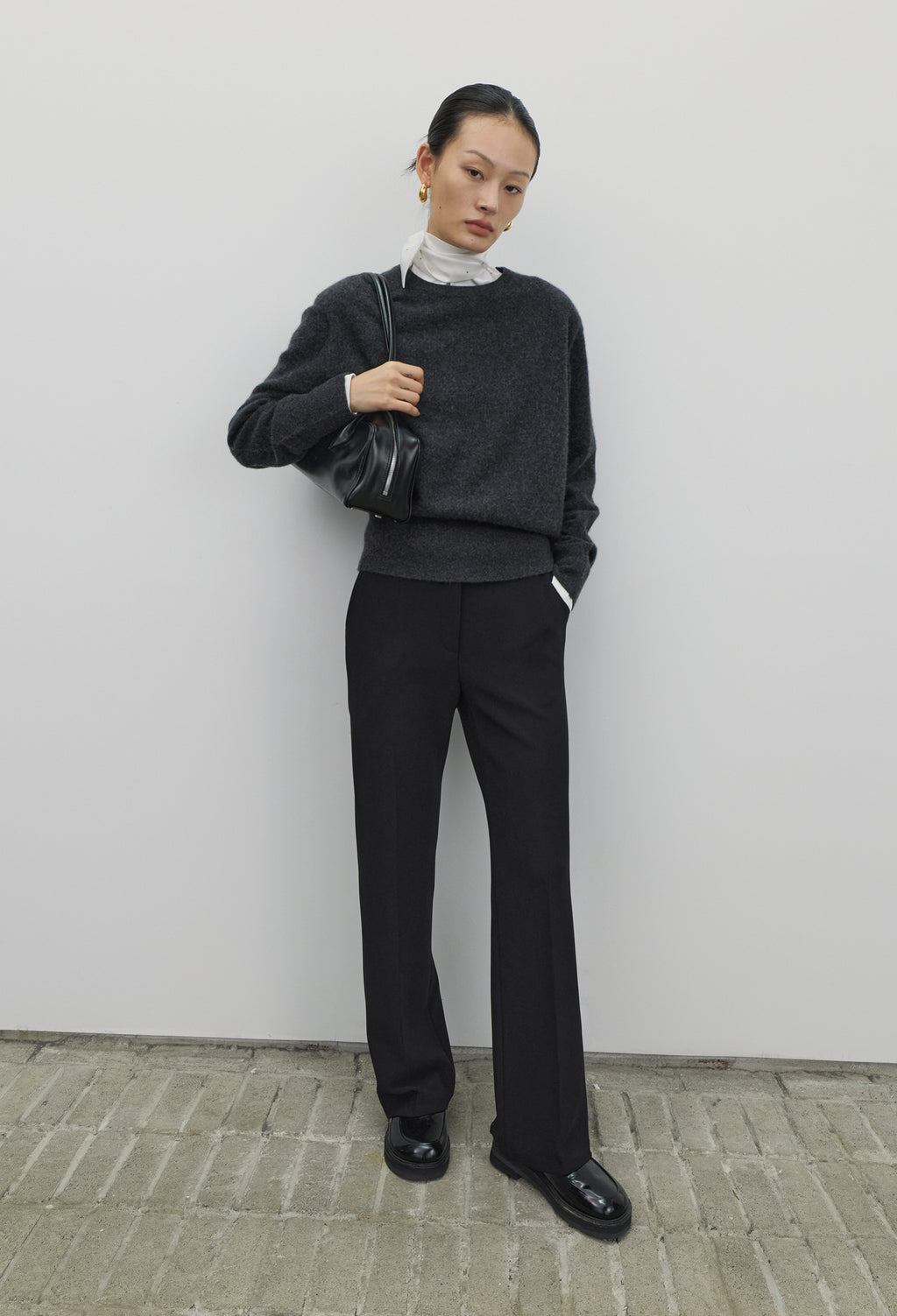 [리퍼브] 25FW 고밀도 슬림핏 팬츠 블랙