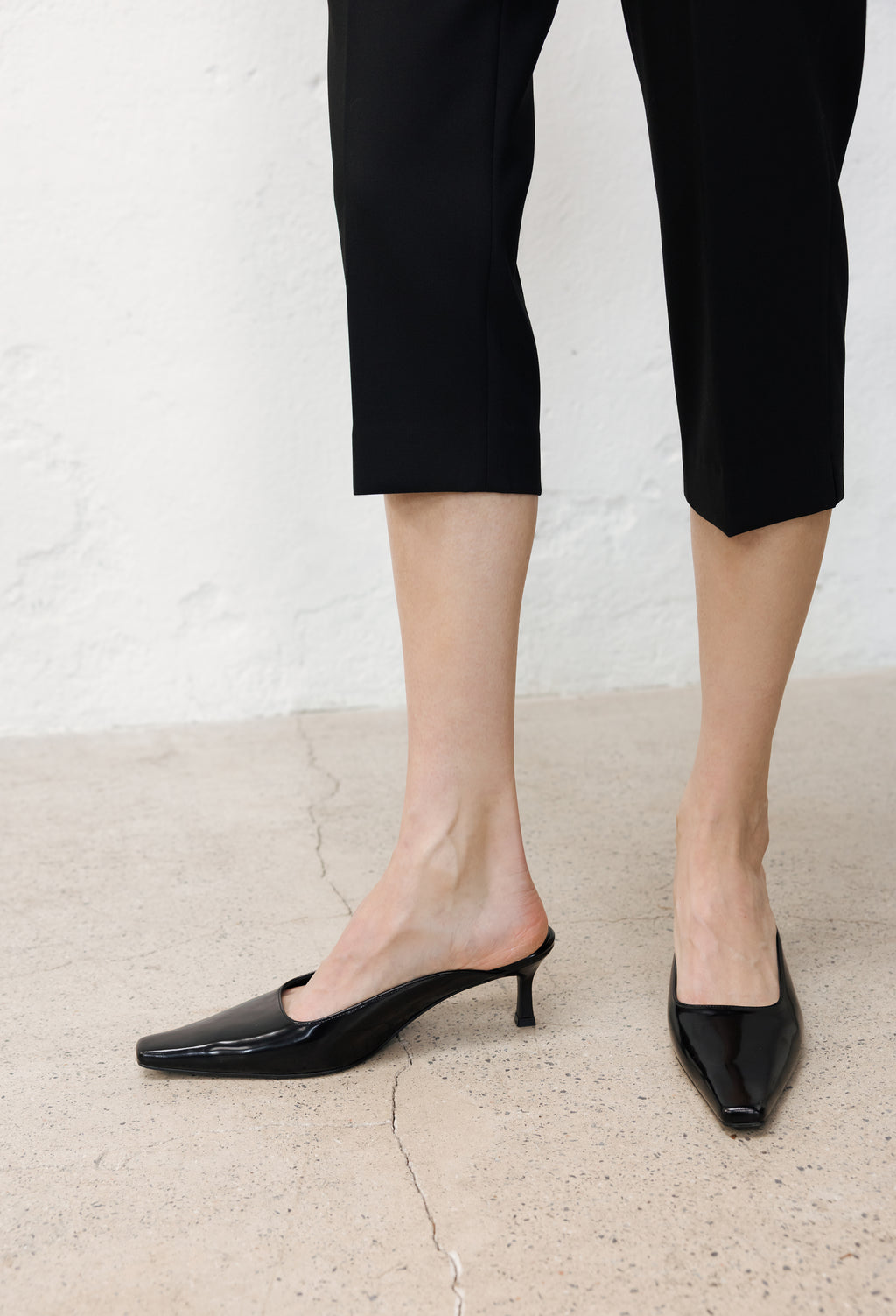 Sleeve Open Mule Black
