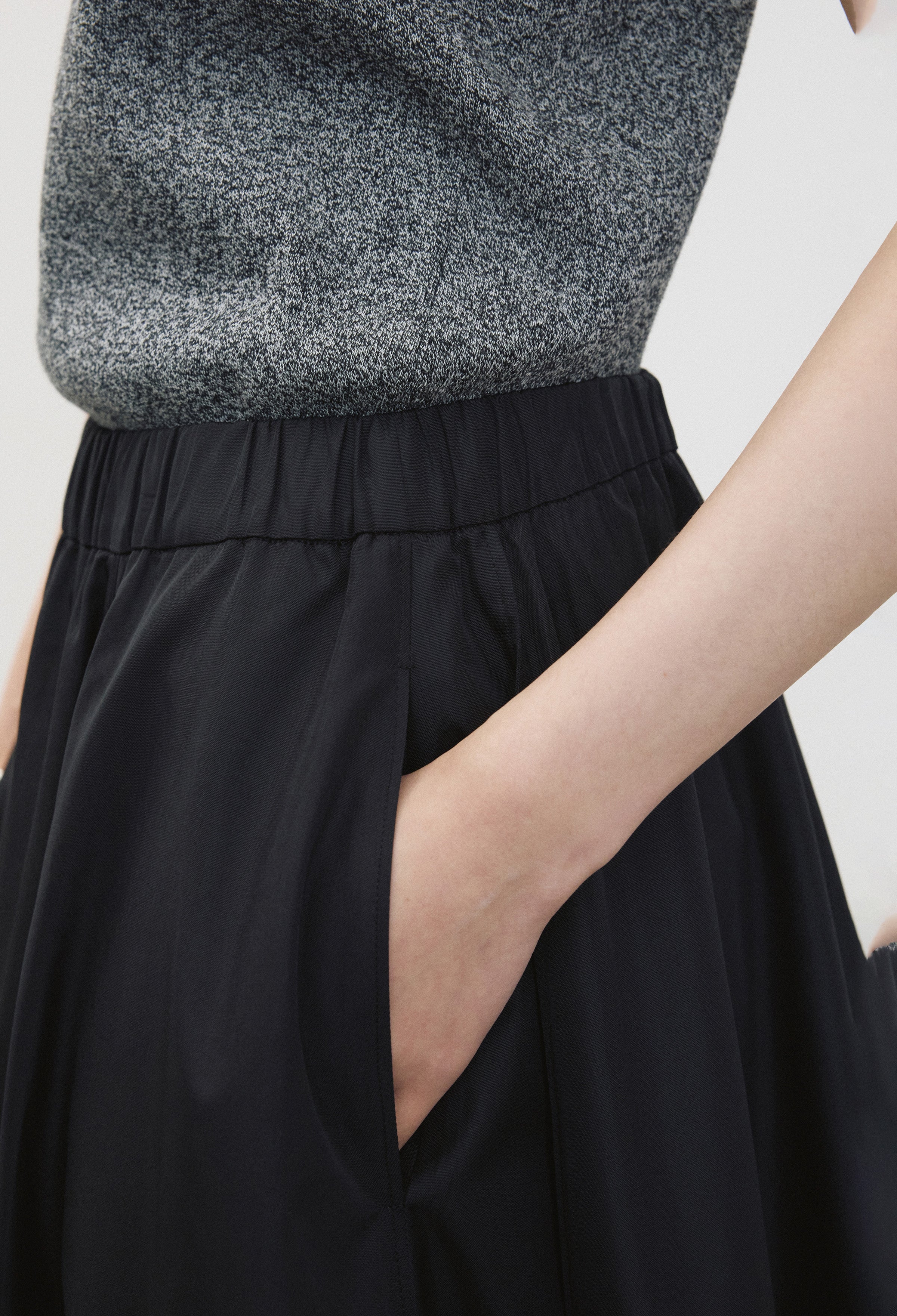 Balloon Full Skirt Black