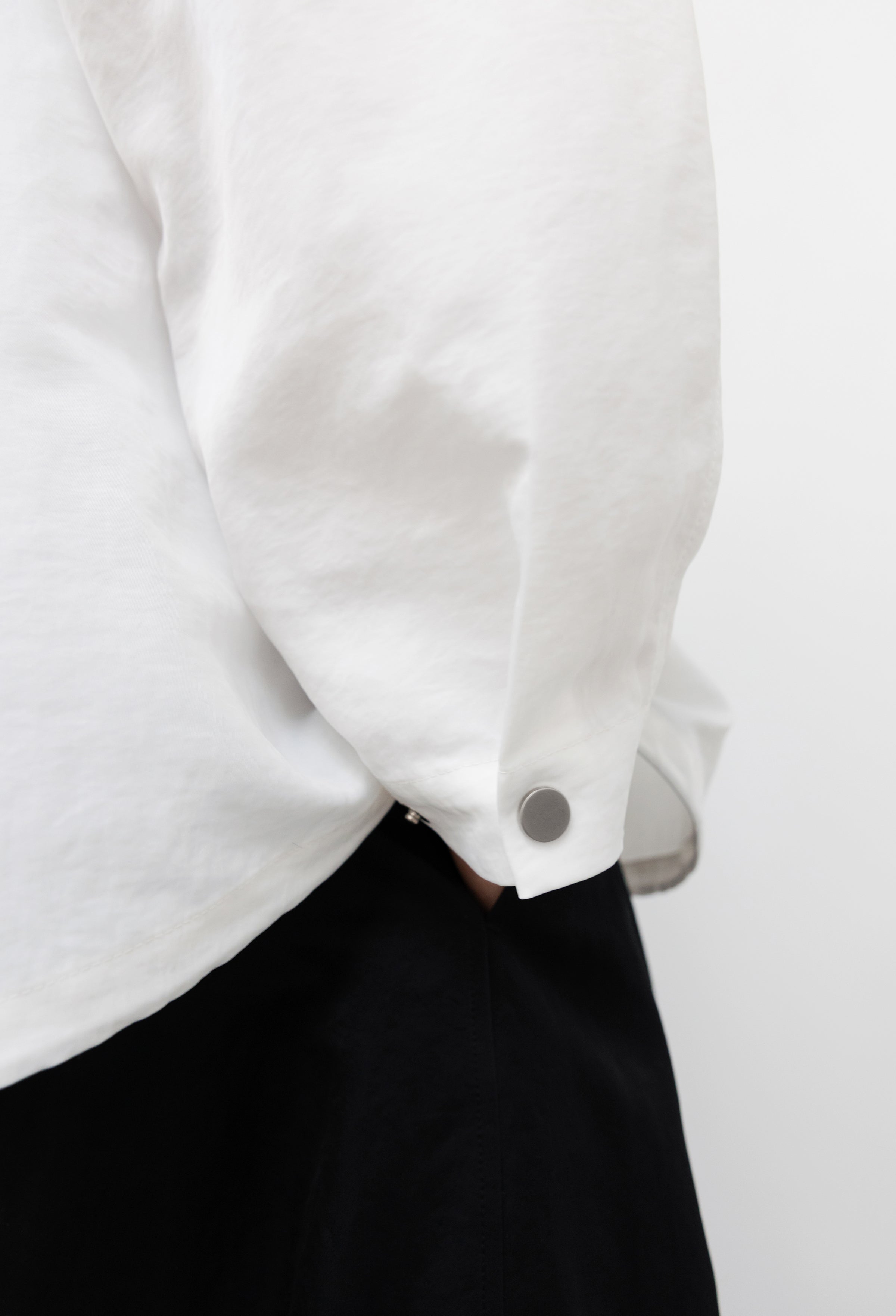 Dual-tone half-zip