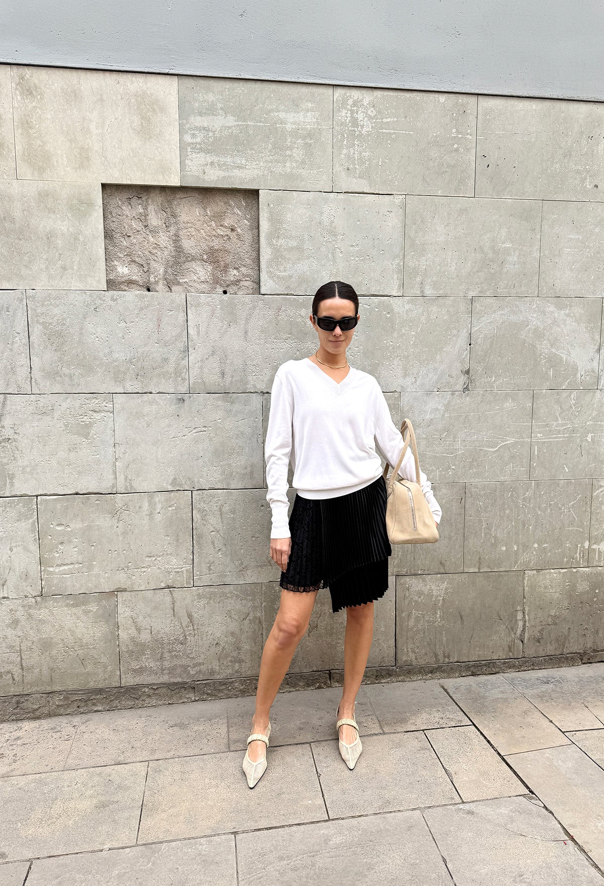 레이스 언발 스커트 블랙