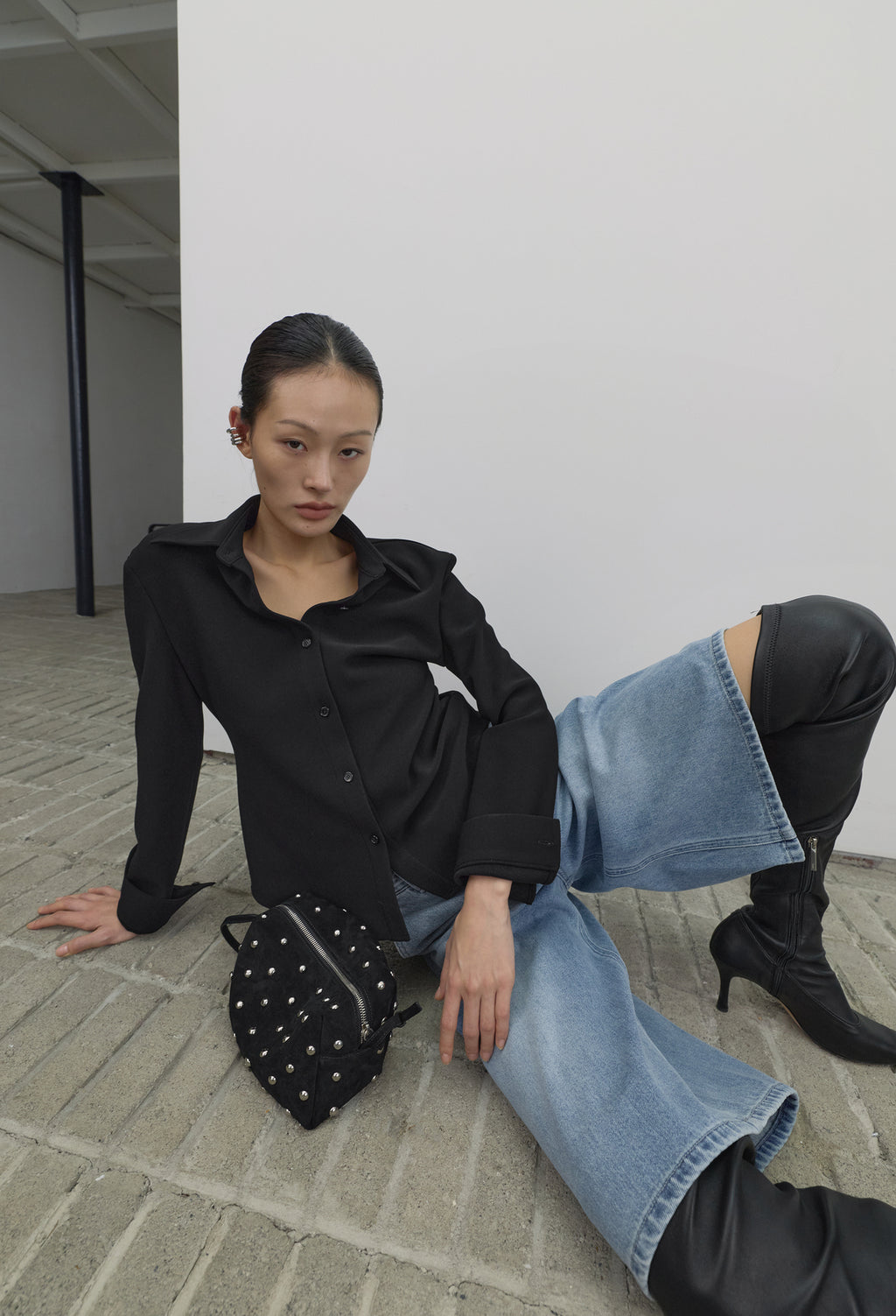 [리퍼브] 25FW 고밀도 슬림핏 셔츠 블랙