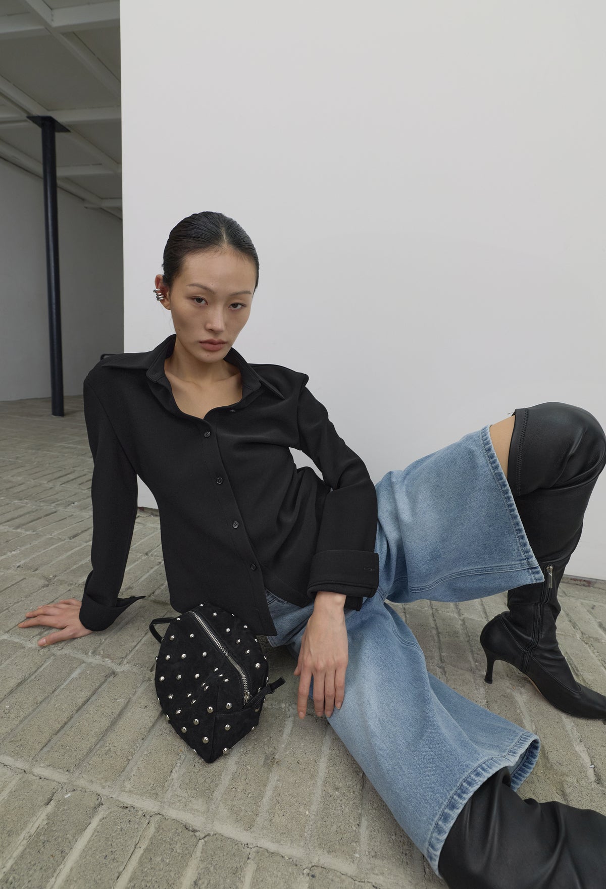 [리퍼브] 25FW 고밀도 슬림핏 셔츠 블랙