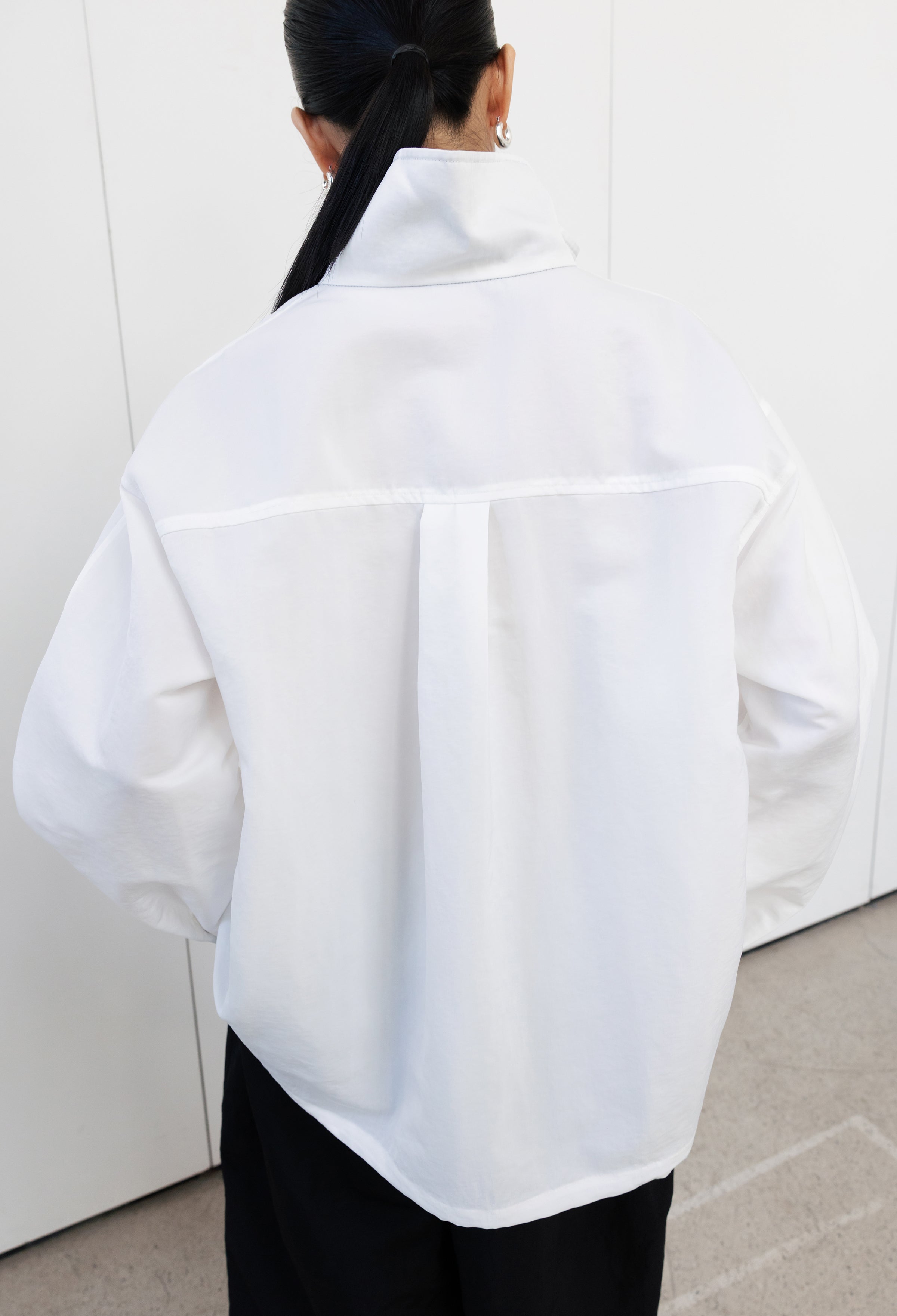 Dual-tone half-zip