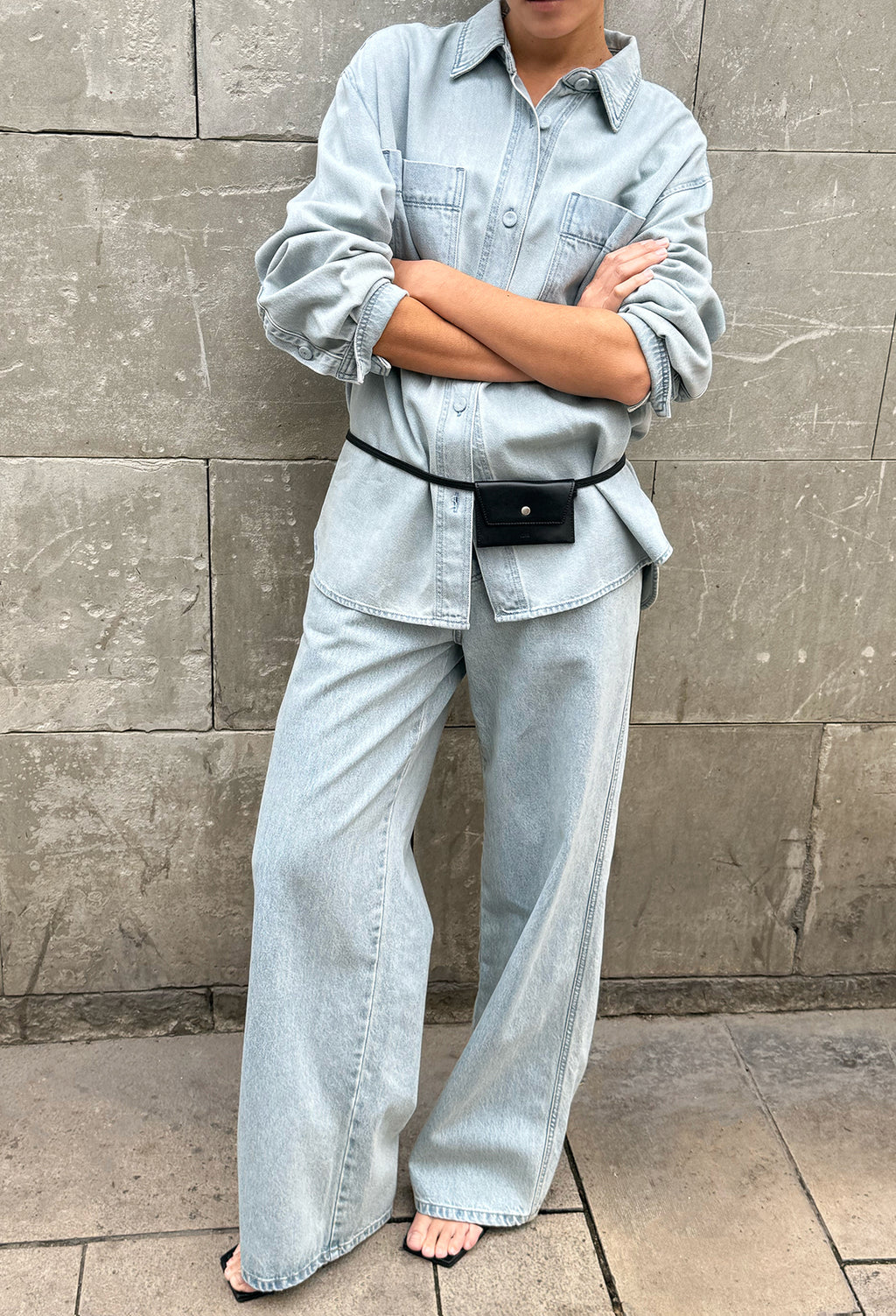 25SS 830 페일 루즈 데님 블루