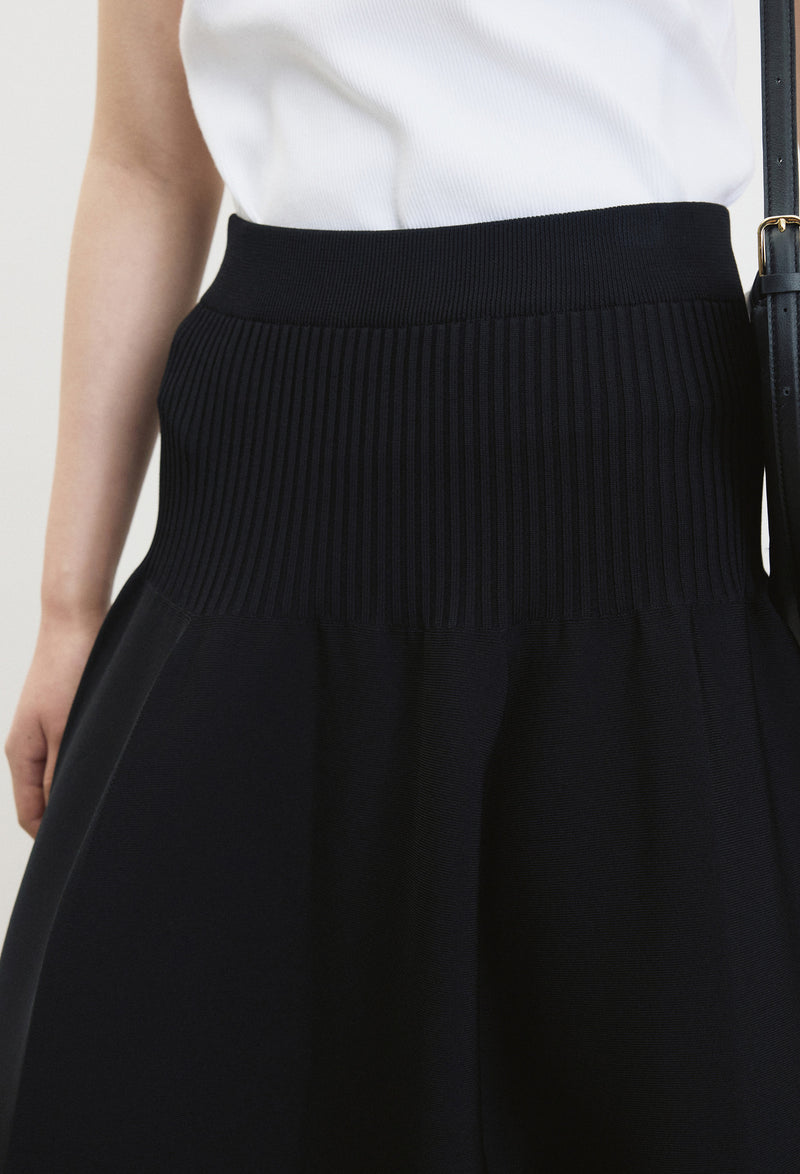 High-density Volume Skirt