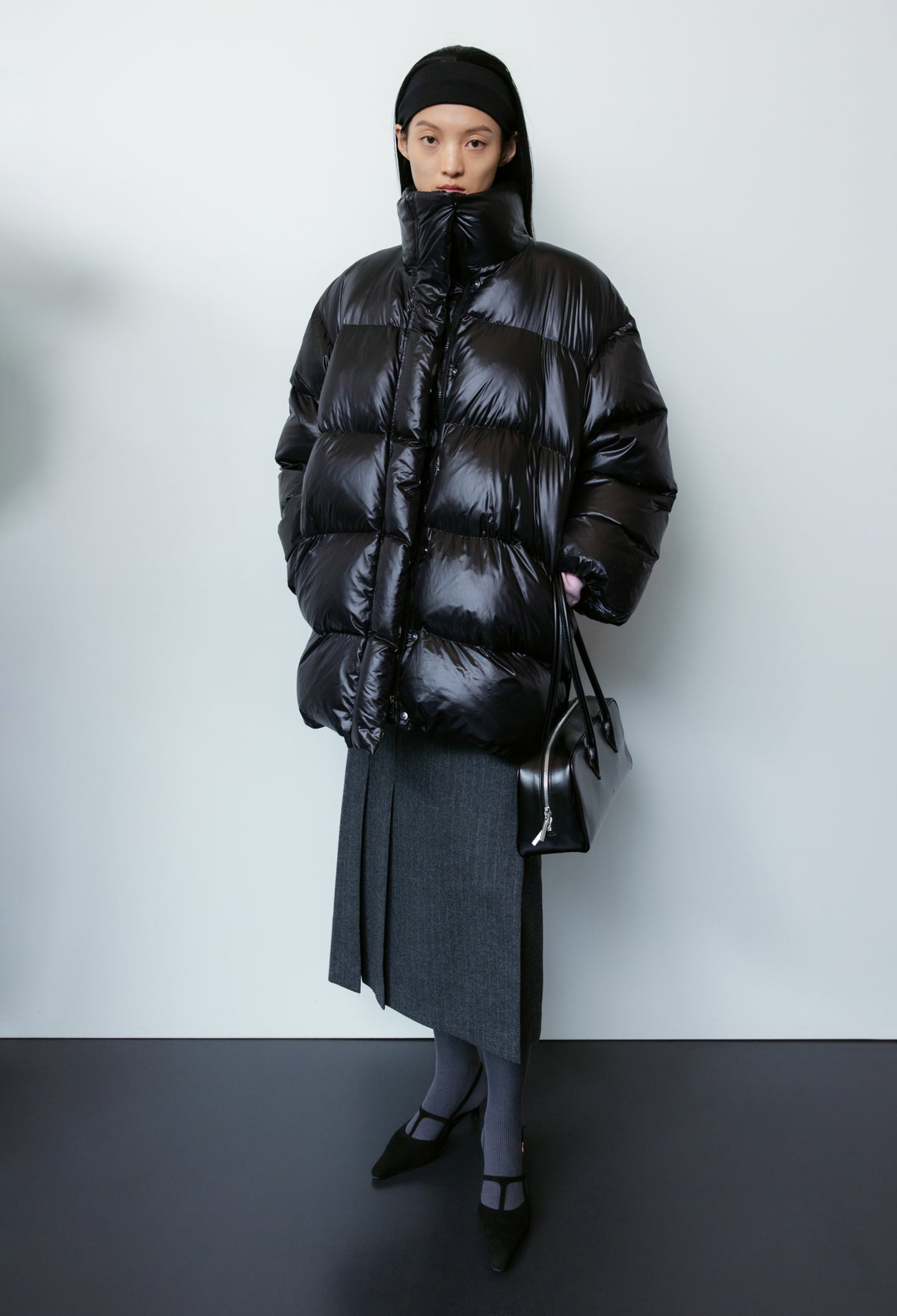 24FW 플러피 구스 다운 블랙