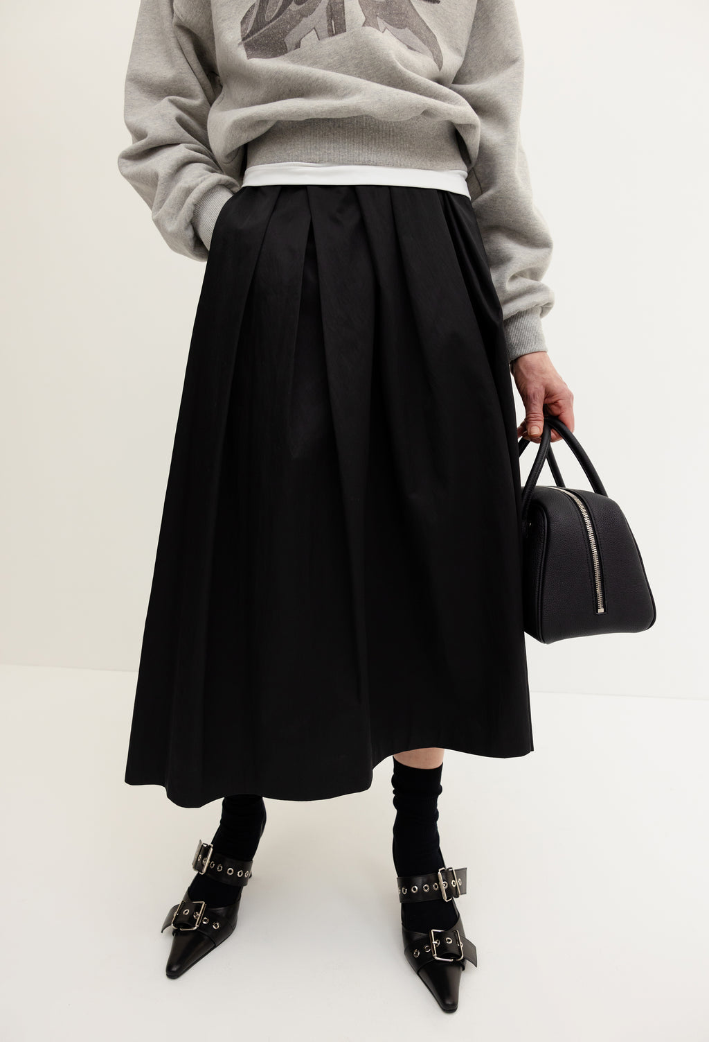 Volume Full Skirt Black