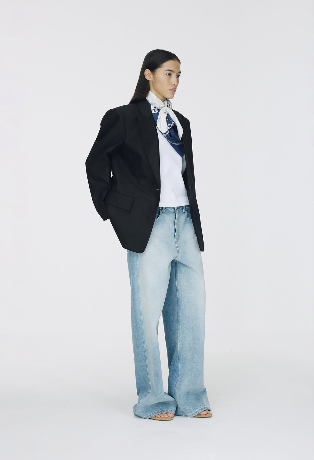 울 테일러드 블레이저 블랙