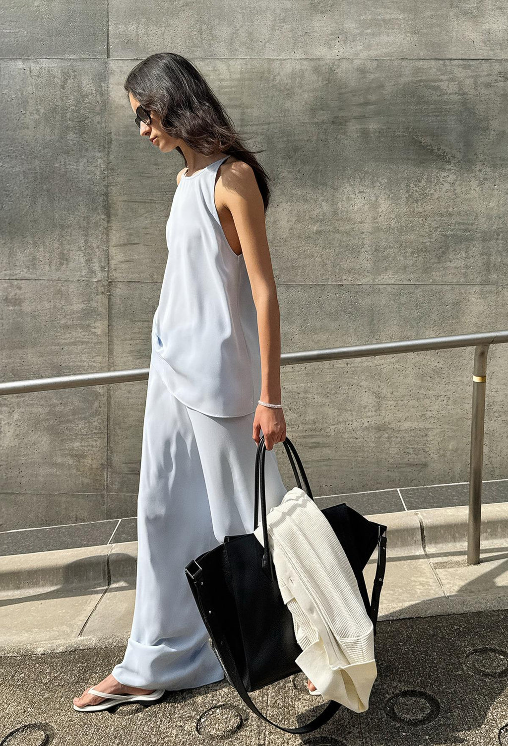 25SS 썸머 루 슬리브리스 블루
